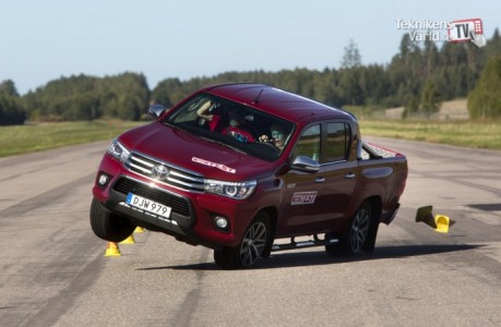 toyota-hilux-2016-algtest-700x457