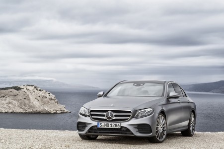 2017-Mercedes-Benz-E-Class-8