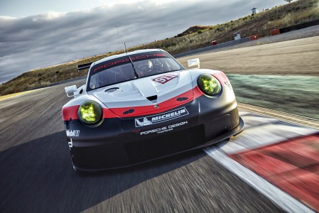 Porsche-911-RSR-1