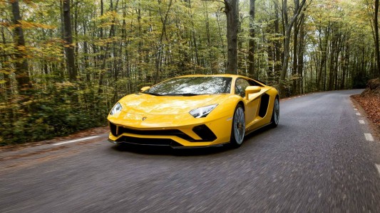 2017 Lamborghini Aventador S (LP 740-4)