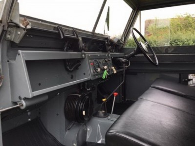 Land Rover Defender Tracks are Steerable