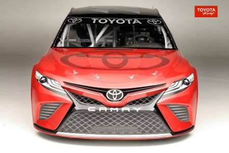 Toyota Camry Pushrod V8 Ready To Nascar