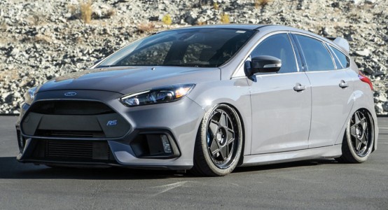 Ford Focus RS With Air Suspension And Custom Wheels