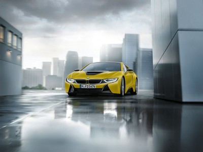 BMW i8 Frozen Yellow 5