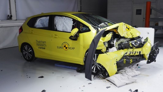 ทดสอบการชน Euro NCAP