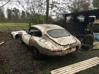 1962-jaguar-e-type-barn-find-4