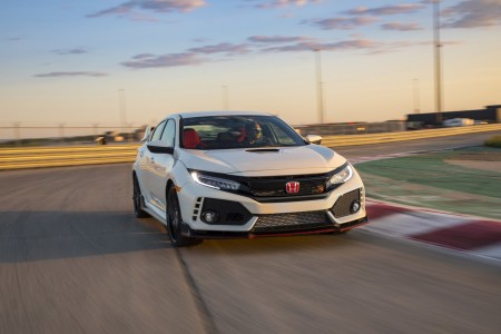 2017-Honda-Civic-Type-R-173