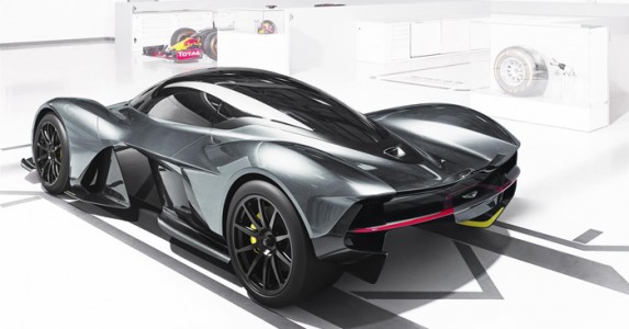 Aston-Martin-Valkyrie 2019