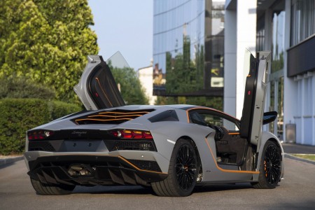 Lamborghini-Aventador-S-