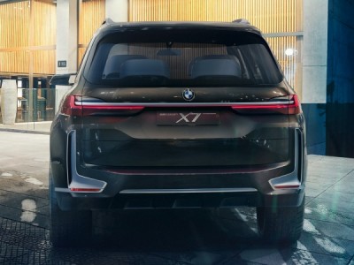 BMW X7 iPerformance Concept