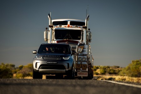 Land Rover Discovery ลากรถบรรทุกหนัก 110 ตัน_05