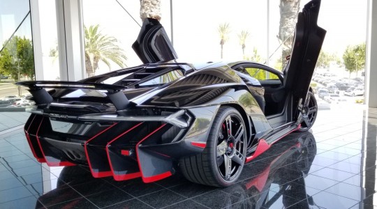 Lamborghini-Centenario-For-Sale-3