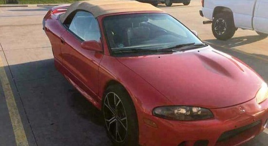 Mitsubishi Eclipse Looks Slingshot