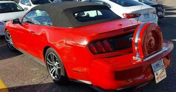 Ford Mustang Convertible With Old Looks