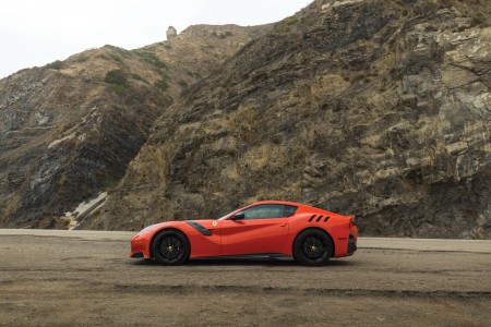 2016-ferrari-f12tdf-1