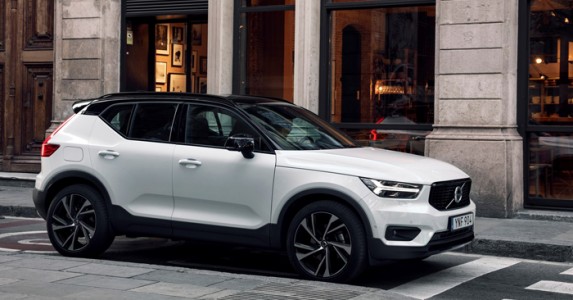 Volvo-XC40 2018