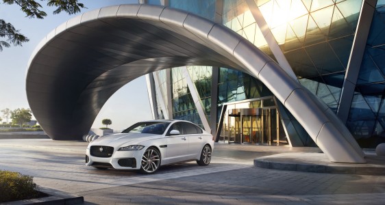 2016-Jaguar-XF-1