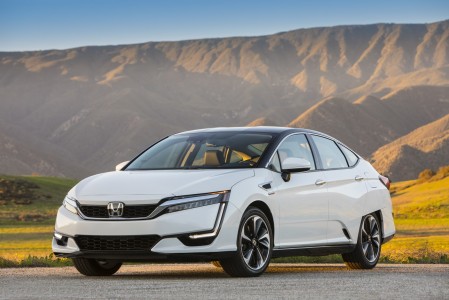 2017-Honda-Clarity-28