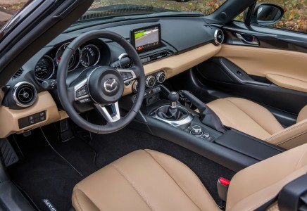 2018-mazda-mx-5-z-sport-18