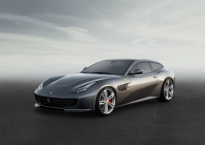 Ferrari_GTC4Lusso_01