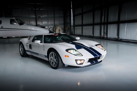 Low-Mile-2006-Ford-GT-21