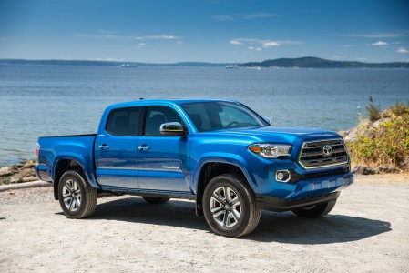 2016-Toyota-Tacoma-2