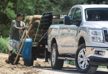 2018-Nissan-TITAN-8