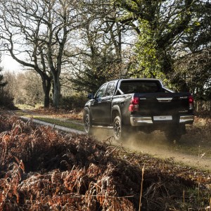 Toyota HiLux รุ่น Invincible 50 Chrome