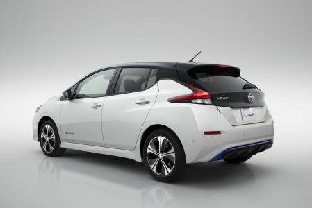 2018-Nissan-Leaf-08