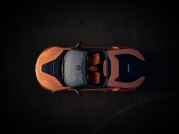 2018-bmw-i8-roadster-2