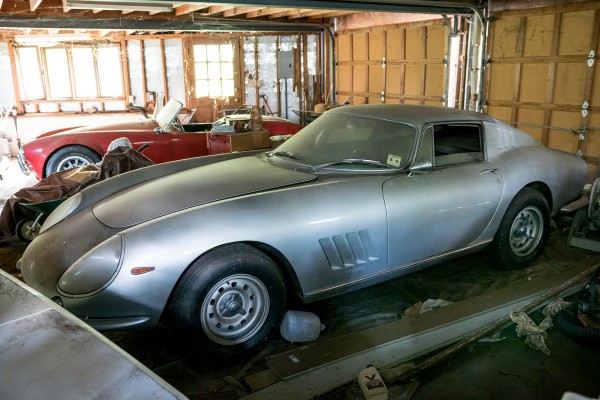 Classic Ferrari 275 GTB 1966 And Shelby 427 Cobra 1966