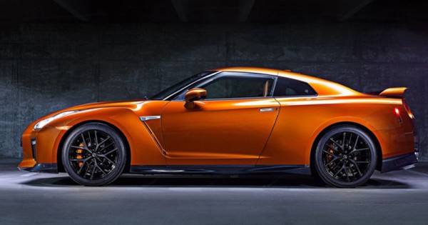 Nissan GT-R Premium Edition