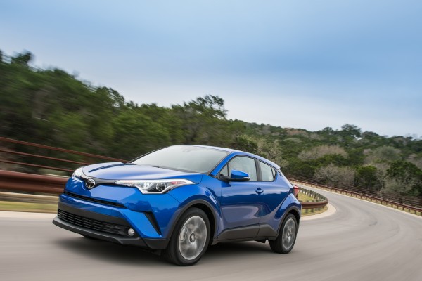 Toyota-CHR-01