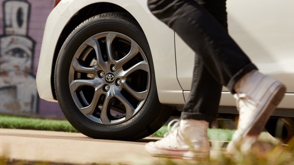 2019-Toyota-Yaris-Sedan-4