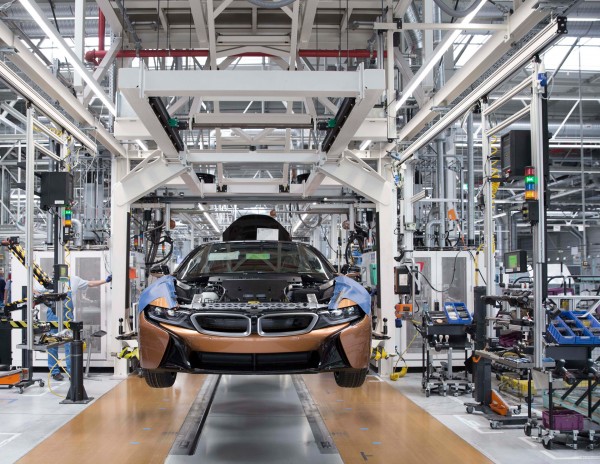 bmw-i8-roadster-production-01