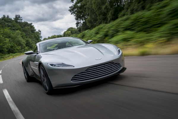 Aston-Martin-DB10_01