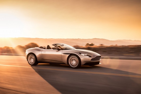 Aston-Martin-DB11-Volante-1