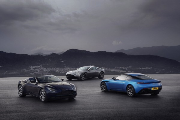 Aston-Martin-DB11_Family-Shot