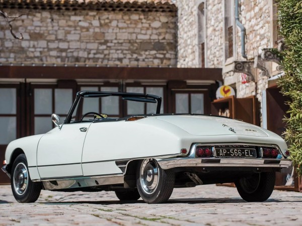 ประมูล Citroën Ds ความสวยงามที่เหนือกาลเวลา | Thai Car Lover