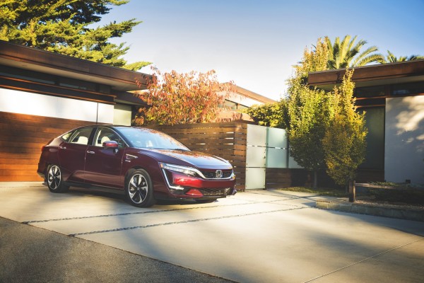 Honda-Clarity-Fuel-Cell-4