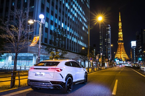 lamborghini-urus-world-tour-01