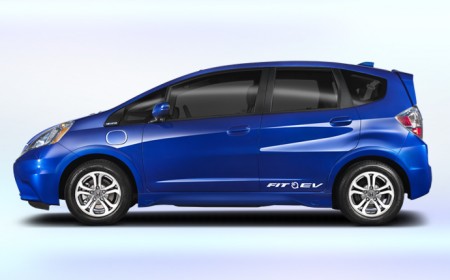 2014-honda-fit-ev-exterior-side2