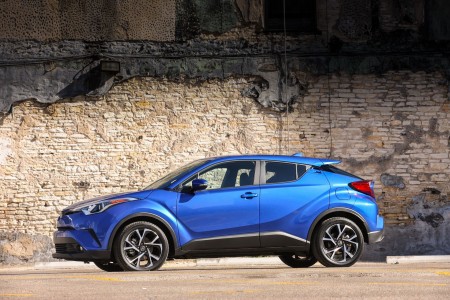 2018-toyota-c-hr-2