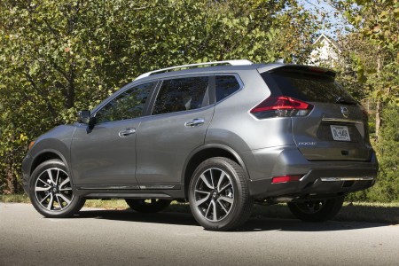 2018_Nissan_Rogue_03