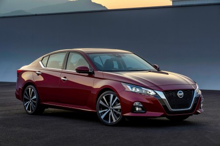 2019-Nissan-Altima-2-1