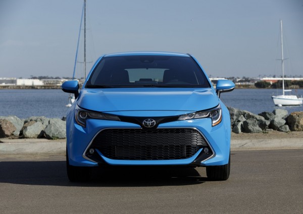 2019-toyota-corolla-hatch-us-specs-28