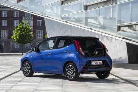 2019-toyota-aygo-12