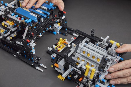 bugatti-chiron-lego-technic-9