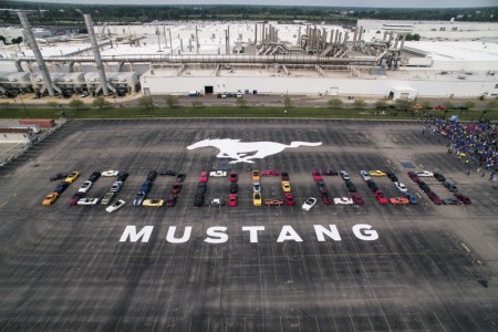 10 Millionth Mustang formation