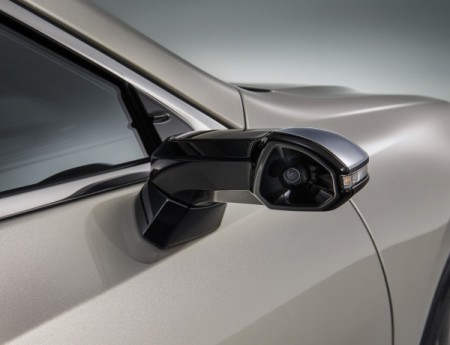 Lexus Digital Outer Mirrors